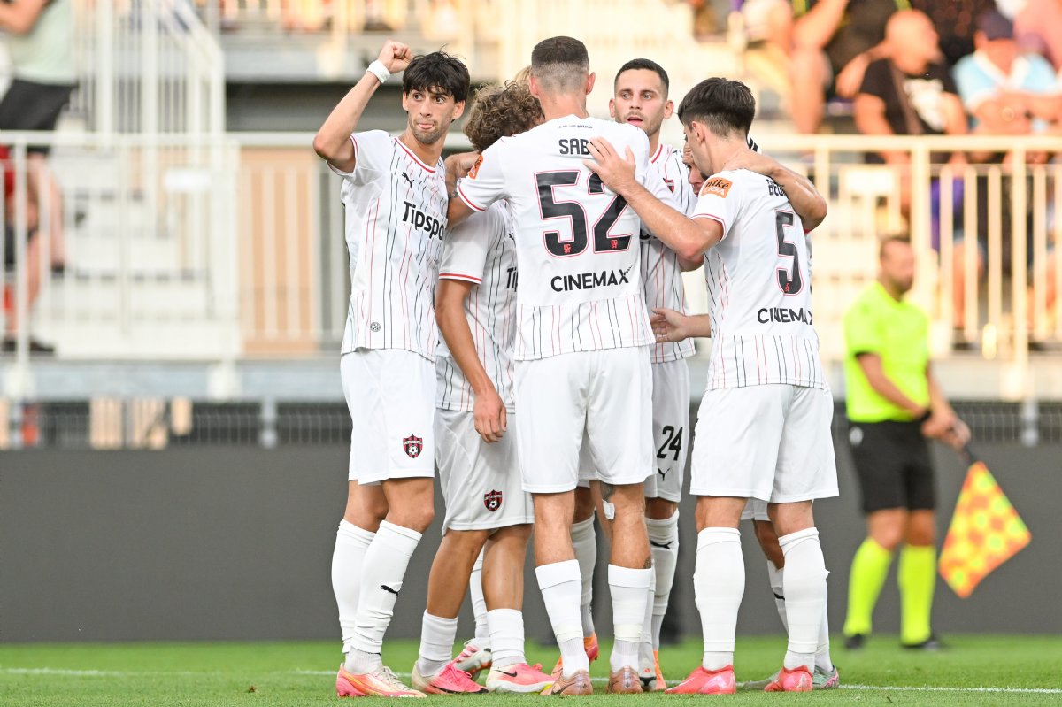 Spartak pokrstil nový štadión v Komárne výhrou